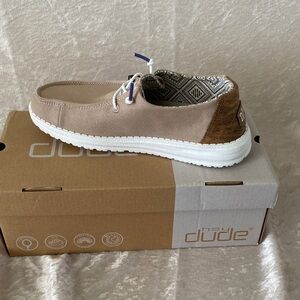 Hey Dude Women's Tan and White Shoes